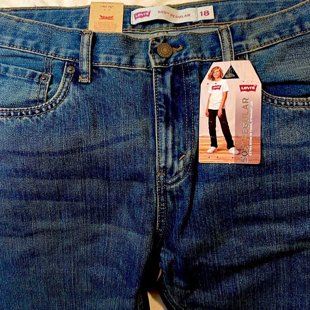 Boys Levi’s size 18 blue boot cut 505 regular